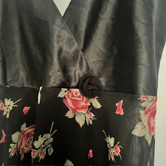 Vintage Y2K Mini Slip Dress - Picture 2 of 4